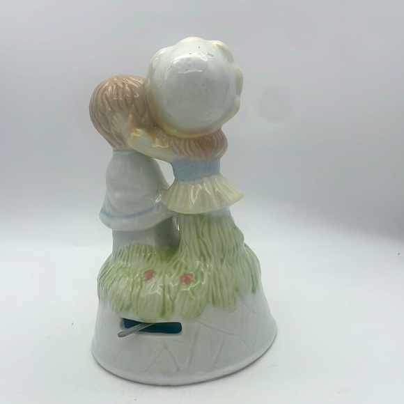 Vintage Ceramic Music Box  Girl Giving Boy A Haircut  "Memories" - Picture 3 of 5